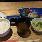 楽山 - 2013.5.27）刺身定食（１２００円）