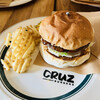 CRUZ BURGERS & CRAFT BEERS