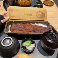 うなぎ四代目菊川 ヒルトンプラザウエスト大阪店 - 