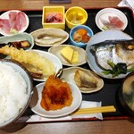 魚がし食堂　中央市場店 - お魚大好き定食です