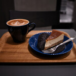 THE CITY BAKERY - カフェモカ＋ベイクドチーズケーキ@税込1,100円