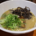 龍の神 - 「白」のラーメン