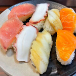 Sutamina Kariya - 最初に取ってきたお寿司。
