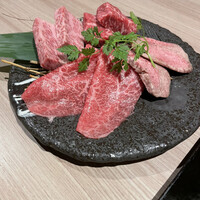 近江うし 焼肉 にくTATSU 青山本店 - 