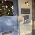 ア フェネステッラ - 