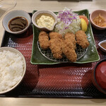大戸屋 - 大粒牡蠣フライ定食6個（1220円）