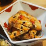 卓 - 付け出しエビの甘煮