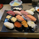 歩 - にぎり12貫　1300円