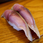 鮨天 - この金さば、最高です！最近頂いた寿司の中ではトップクラスであります！