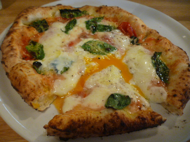 料理写真 4ページ目 フレイズ フェイマス ピッツェリア Frey S Famous Pizzeria 六本木 ピザ 食べログ