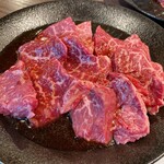 黒毛和牛焼肉 白か黒 - 