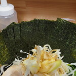 ラーメン 三亀 - 海苔