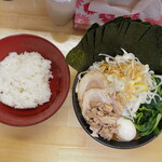 ラーメン 三亀 - 特三亀ラーメンとご飯