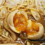 ラーメン 三亀 - 味玉