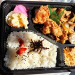 Niakashiya - しょうが焼きから揚げ弁当(650円)