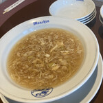 豊橋 萬珍軒 - こくのある玉子スープ。先代のは小さな豆腐が入り、ホッとする味でしたが、中々良い味に感じました。