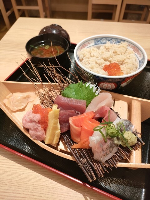 □【限定10食】舟盛り丼 990円(税込)※ご飯大盛無料』by い～ちん