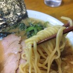 らーめん 喜輪 - 家系の特徴、ストレート太麺
