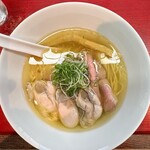 神保町 黒須 - 上から限定メニュー北海道産
      仙鳳趾（せんぽうし）の牡蠣の塩蕎麦
      牡蠣3個入り 