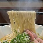 神保町 黒須 - ストレート麺