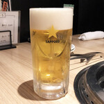 Binkuro - 中生ビール670円。1ドリンクオーダー制だったのでご注意を。このほかレモンサワー600円×2、ジントニ600円