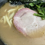 横濱家系ラーメン 勝鬨家 - 