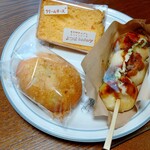 よつばベーカリー - 料理写真:たこ焼きパン＆カレー＆シフォン