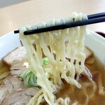 喜多方ラーメン 坂内 - 麺リフト