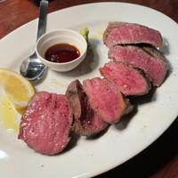 カルネジーオ イースト - 