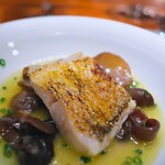 蒼 - 甘鯛の炭火で煮て炭火焼き。これに天然きくらげ。生のきくらげは入手が貴重で、なんて肉厚な！
