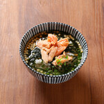 飛魚高湯茶泡飯 (鮭魚·梅·鱈魚子)
