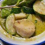 Asian Dining Chang - ゴロゴロ入ってます。ハーブがフレッシュ！