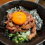 焼肉家 KAZU 神楽坂 - ローストビーフ丼