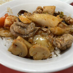 太興飯店 - 最後はご飯にかけて　どうにか完食。