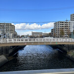森田屋 - 名鉄神宮前駅から東口を真っ直ぐ東へ歩き、神宮東橋を渡ります