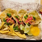 Mexican Dining Hana-Hana - 3種のタコステイクアウト