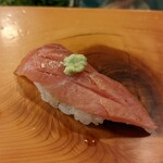 吉乃寿司 - 中トロ