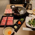 牛しゃぶ牛すき食べ放題 但馬屋 - 