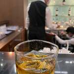 Royal Orchid Lounge - ジャックダニエルロック（量が多い( ´艸｀)）