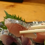 でんすけ - 本日の刺身3点盛り 税込1100円 真あじ