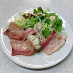 ゆたか食堂 - 牡蠣ベーコンバター焼