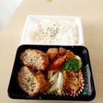 Ranchi Bokkusu Kicchin - キャベツメンチ 550円