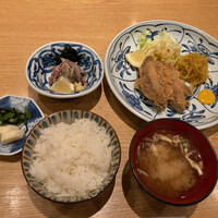 新宿割烹 中嶋 - 定食全景