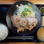晴れときどき鶏 - 唐揚げ定食（大盛）