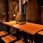 お肉一枚売りの焼肉店 焼肉とどろき - 6名様までご利用頂けるテーブル席