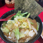 ラーメン 杉田家 - ラーメン　アップ