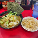 ラーメン 杉田家 - ラーメン¥800+キャベツ¥100+ライス¥120