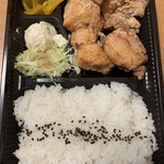 中津からあげ 渓 - ミックス弁当　唐揚げがもも肉とむね肉２個ずつ