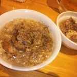 肉なべ 千葉 - 突出しこってりしてますが、これだけで酒がグビグビいけます(^O^)
      