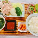 YAKI YAKI乾杯酒場 - ホルモン定食